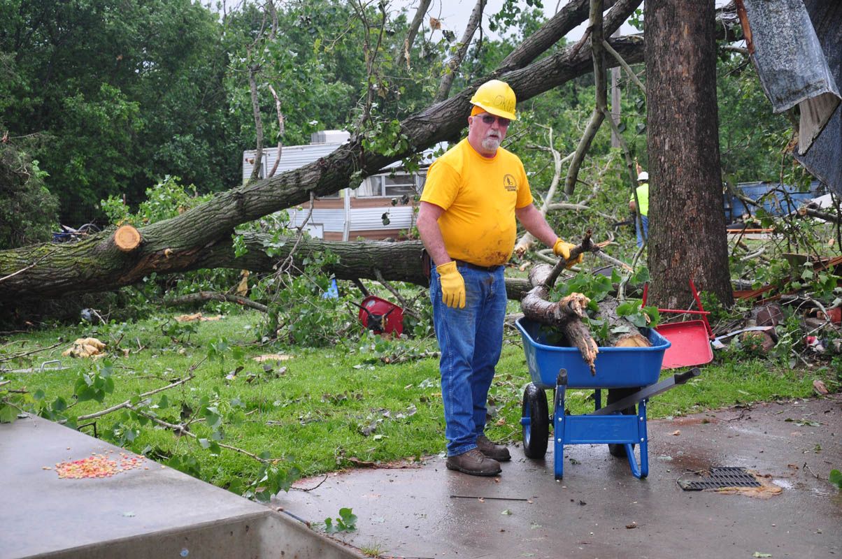DR_2015-05_Tuttle-Tornado_David-Crowell-42.jpg
