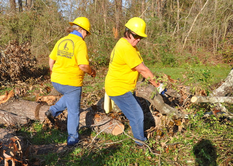 DR Crews on the Job After Powerful Winds Strike in Hennessey, Owasso