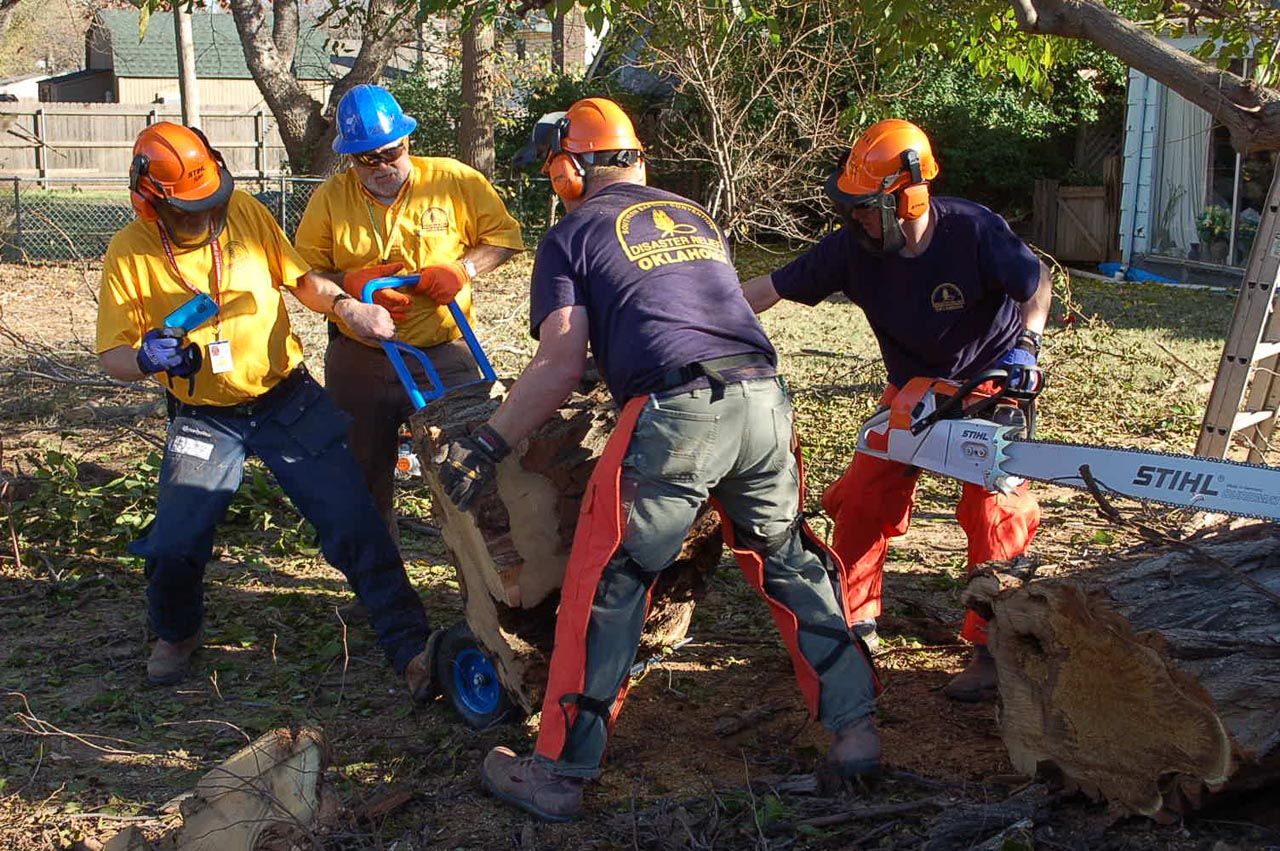 Oklahoma Baptists continue to serve people in need after Thanksgiving ice storm